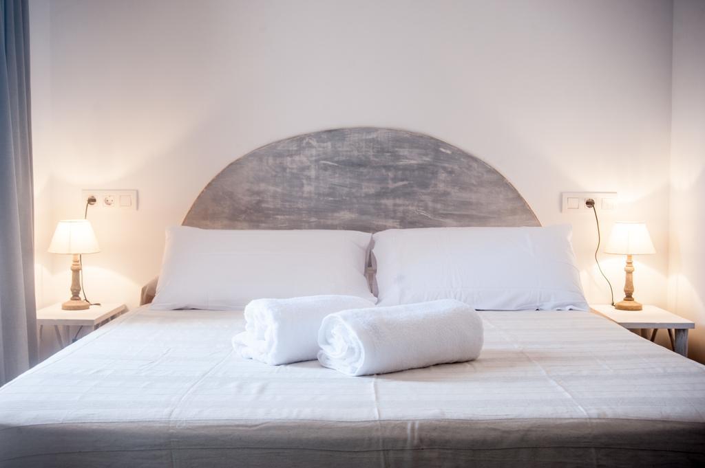 Hostal Bon Sol San Ferrán de ses Roques Cameră foto